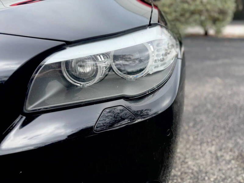 2012 BMW 5 Series 550i xDrive