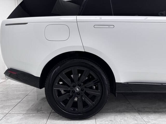 2023 Land Rover Range Rover P530 SE LWB