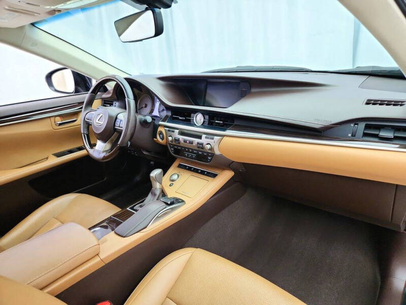 2016 Lexus ES 350