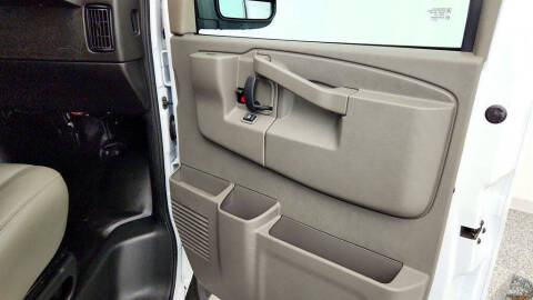 2025 GMC Savana 3500