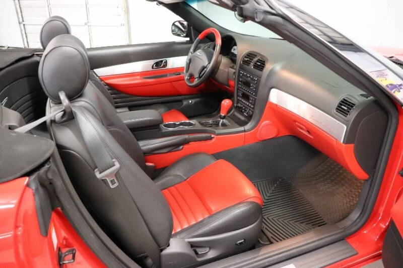 2002 Ford Thunderbird