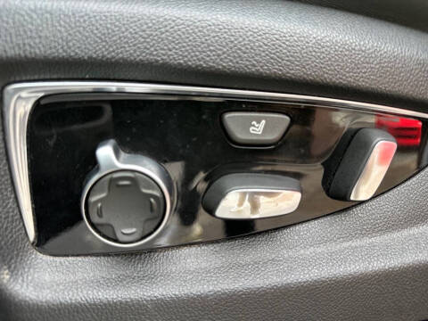 2016 Cadillac Escalade Platinum