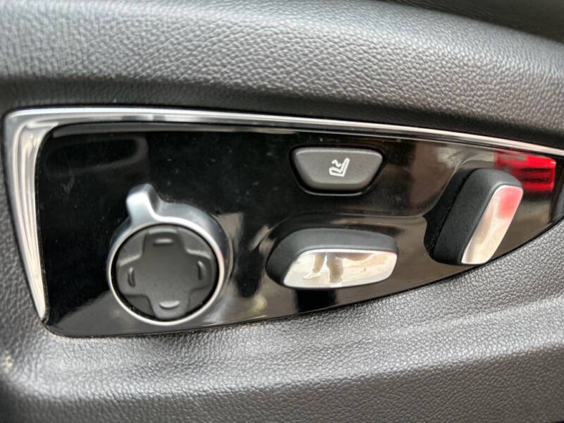 2016 Cadillac Escalade Platinum
