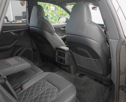 2023 Audi SQ8 4.0T quattro Premium Plus