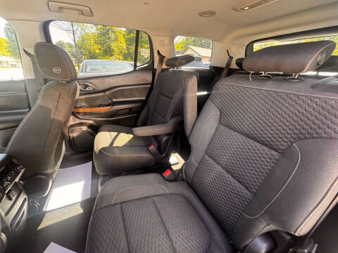 2017 GMC Acadia SLE-2