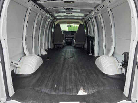 2022 GMC Savana 2500