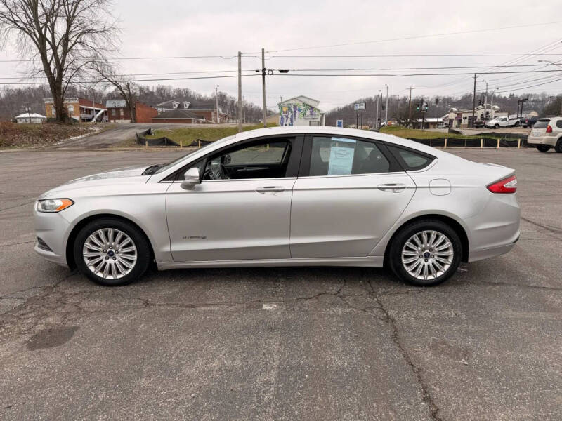 2016 Ford Fusion Hybrid SE