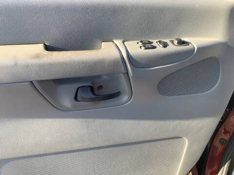 2005 Ford E-Series E-350 SD XLT