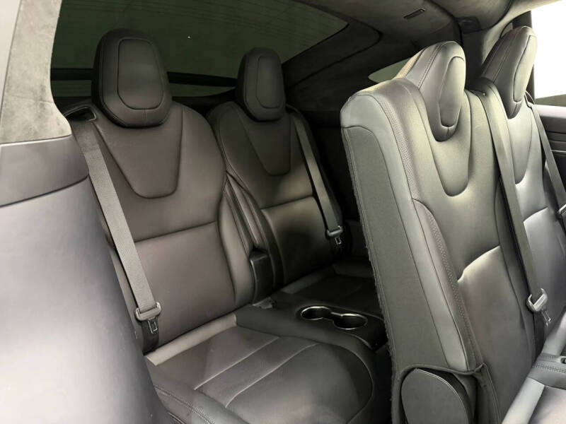 2023 Tesla Model X Standard Range