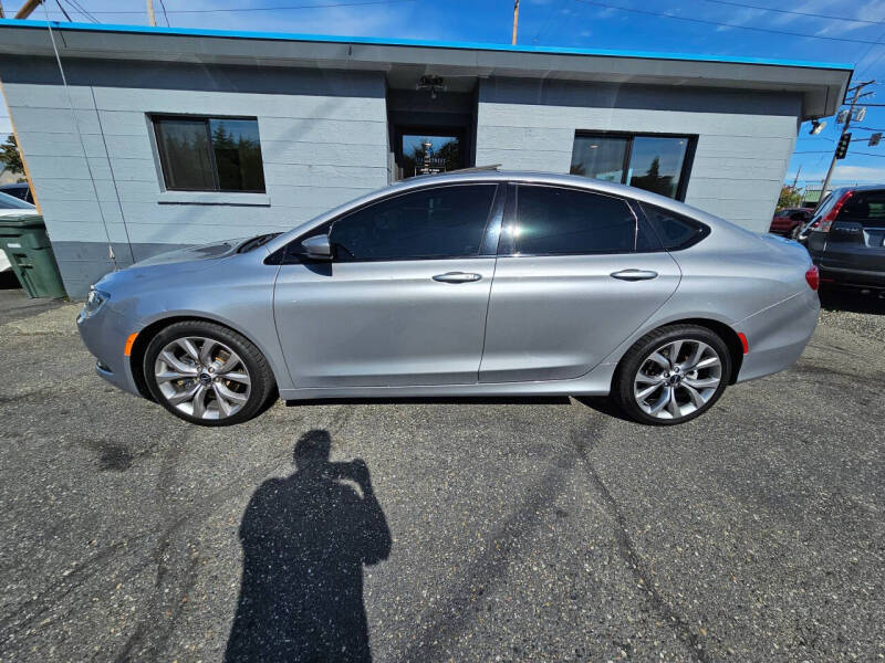 2015 Chrysler 200 S