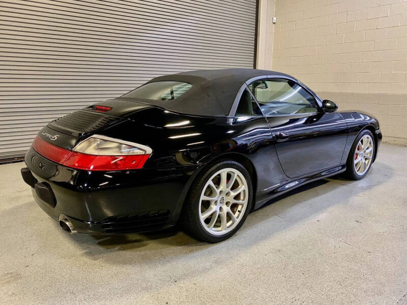 2004 Porsche 911 Carrera 4S