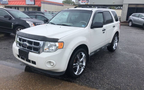 2011 Ford Escape for sale at VENTURE MOTOR SPORTS in Chesapeake VA