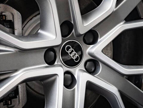 2025 Audi Q3 quattro S line Prem Plus 45 TFSI