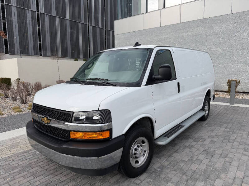 2024 Chevrolet Express 2500