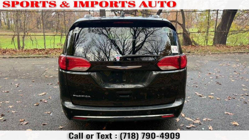 2018 Chrysler Pacifica Touring L