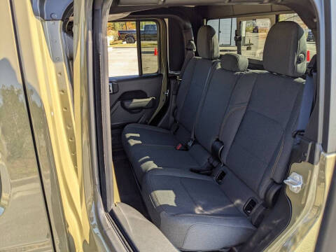 2025 Jeep Gladiator Willys