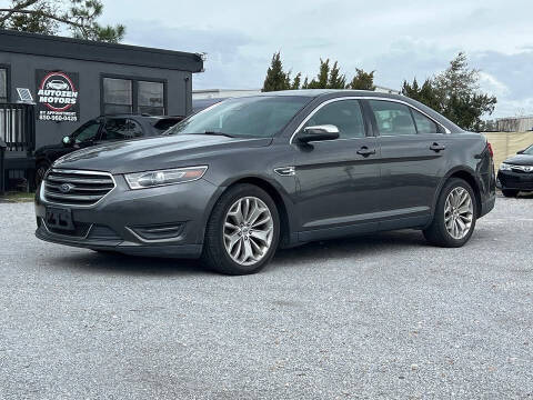 2017 Ford Taurus Limited