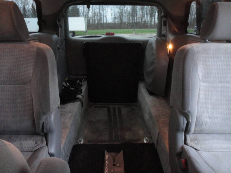 2010 Toyota Sienna LE 7-Passenger