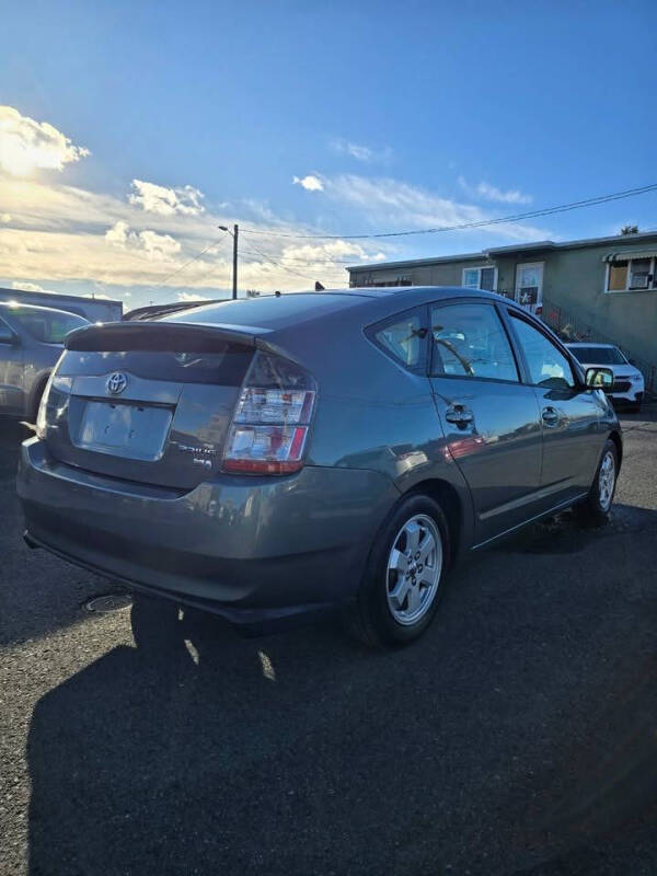 2004 Toyota Prius