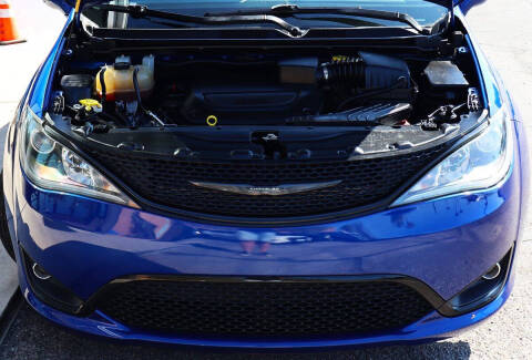 2020 Chrysler Pacifica Touring