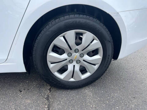 2015 Chevrolet Cruze LS Auto