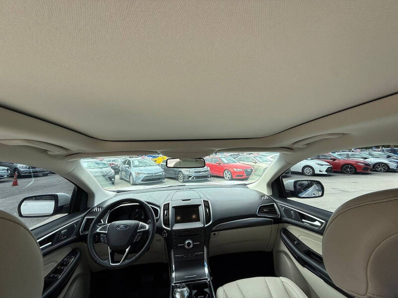 2019 Ford Edge Titanium