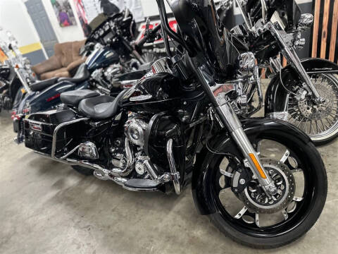 2011 Harley-Davidson FLHTK - for sale at Dark Horse Motorcycles in Gaffney SC