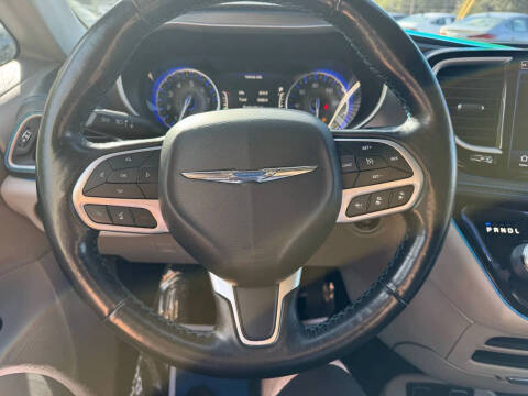 2021 Chrysler Pacifica Touring L