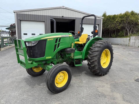 2016 John Deere 5065e
