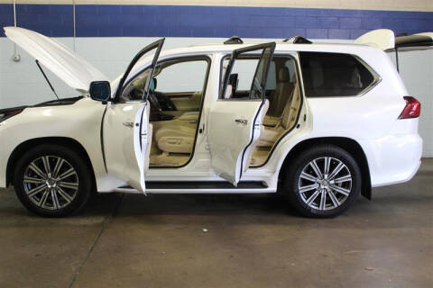 2016 Lexus LX 570