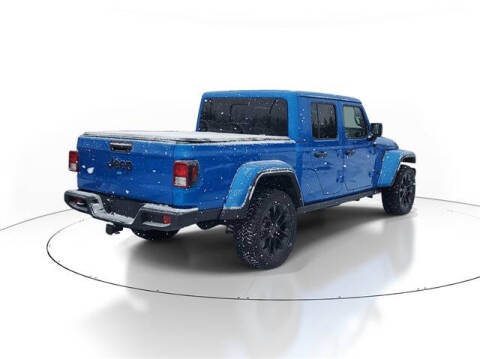 2025 Jeep Gladiator NightHawk