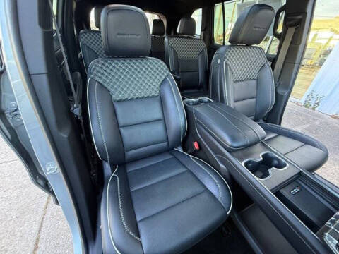 2024 GMC Acadia Denali