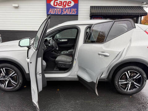 2023 Volvo XC40 B5 Core