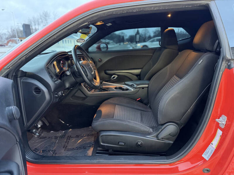 2017 Dodge Challenger SXT