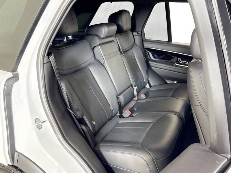 2023 Land Rover Range Rover P400 SE