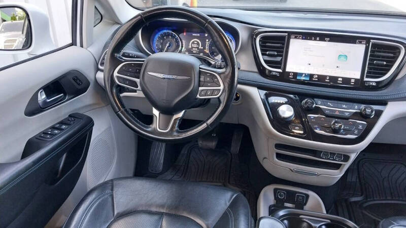 2021 Chrysler Pacifica Touring L
