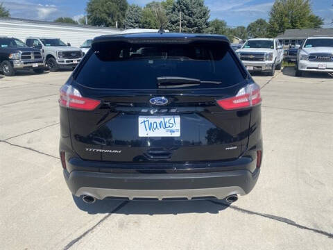 2022 Ford Edge Titanium