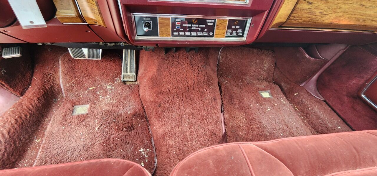 1984 Cadillac Fleetwood Brougham 99