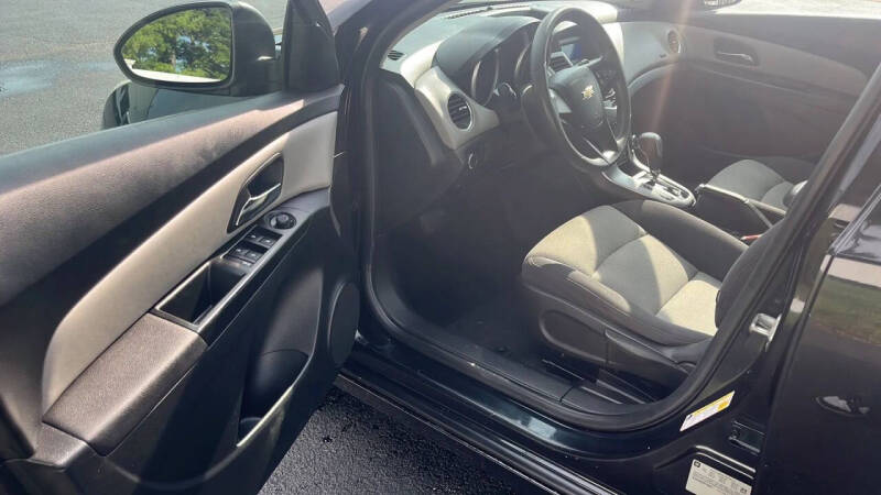 2013 Chevrolet Cruze LS Auto