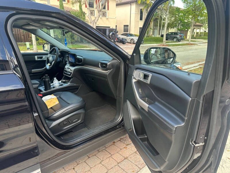 2024 Ford Explorer XLT