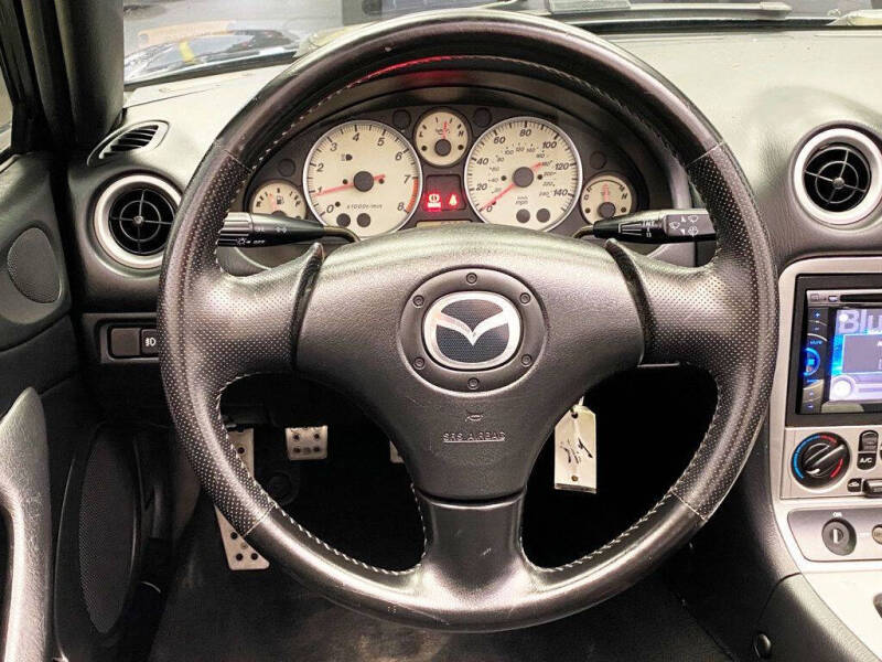2005 Mazda MX-5 Miata