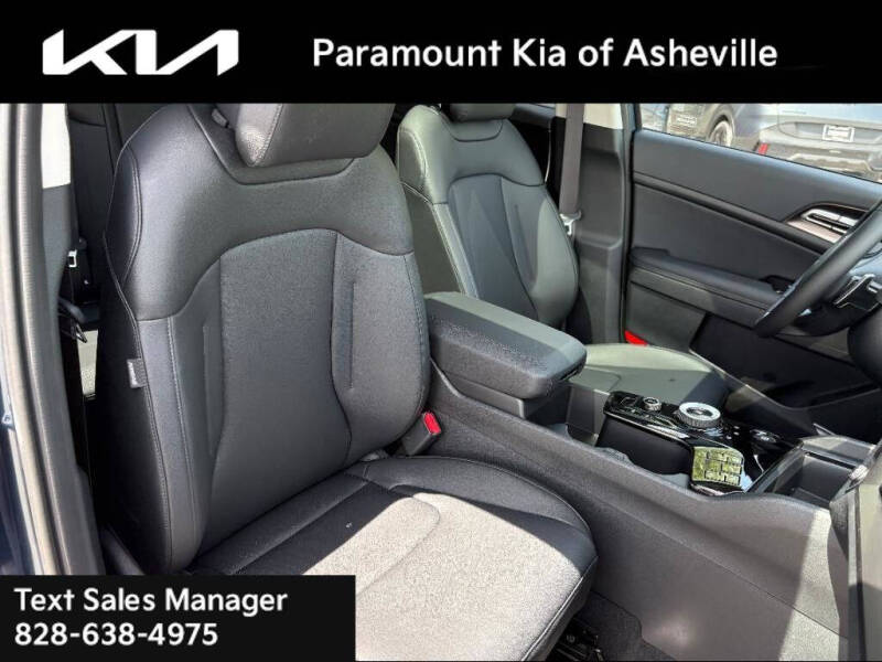 2025 Kia Sportage Hybrid EX