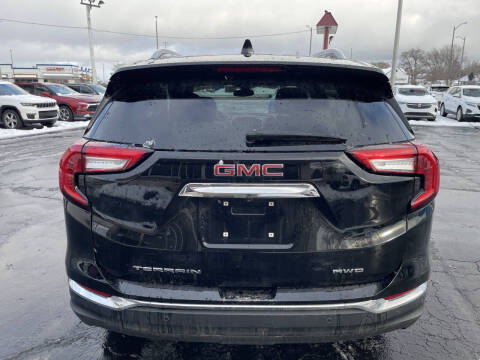 2023 GMC Terrain SLT