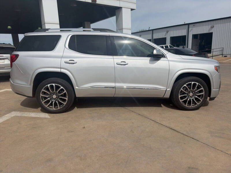 2020 GMC Acadia Denali