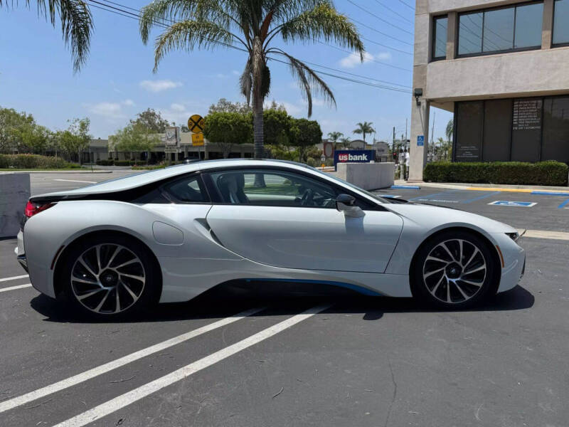 2016 BMW i8