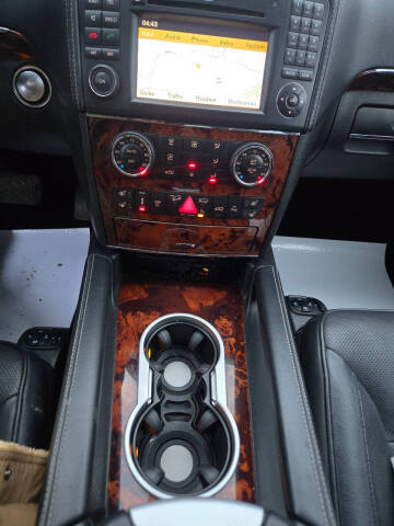 2011 Mercedes-Benz GL-Class GL 550 4MATIC