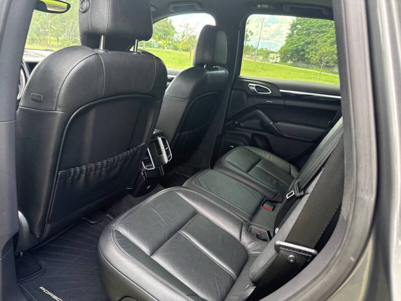 2014 Porsche Cayenne