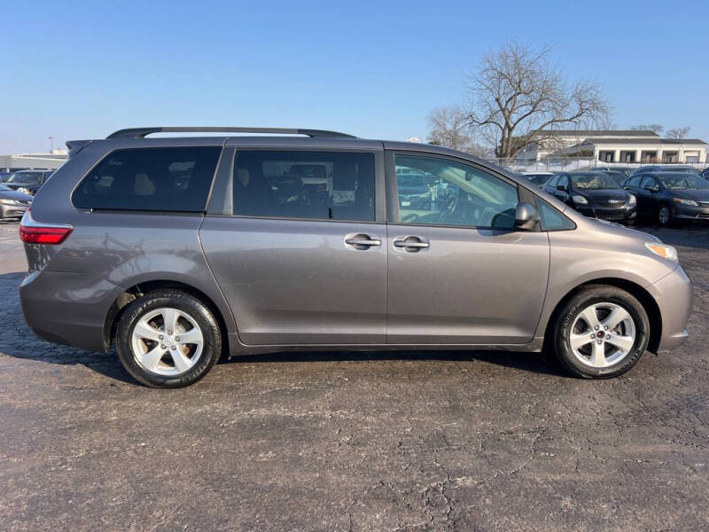 2017 Toyota Sienna
