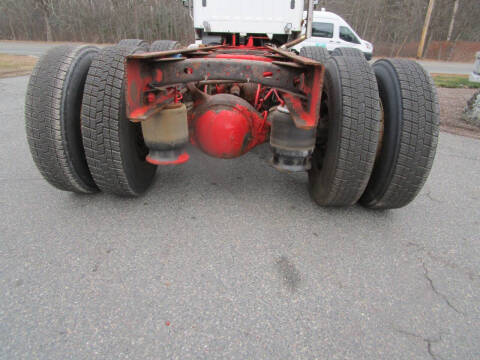 2016 Freightliner ISL 9 330