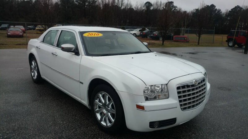 2010 Chrysler 300 for sale at Kelly & Kelly Supermarket of Cars in Fayetteville NC
